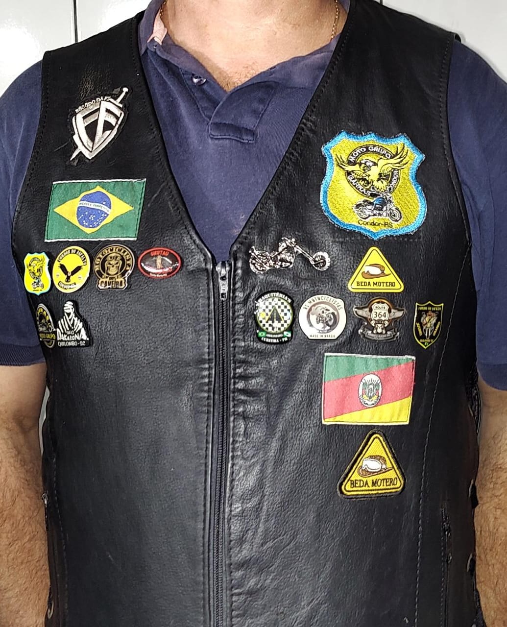 colete couro ernani2.jpg